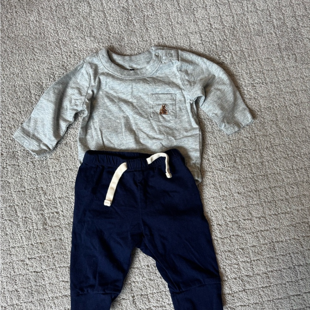 3 Outfit Bundle Baby Clothing Set in Navy, Gray, and Cream (Gap, Monica+And) - Picture 3 of 4